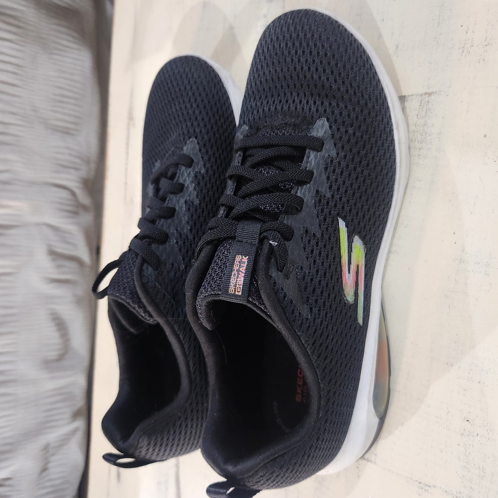 Skechers Women Black Athletic Shoes